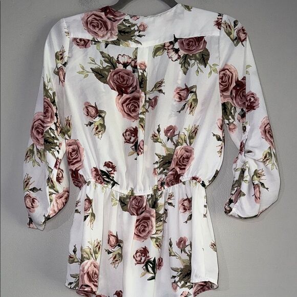 J for Justify Pink and White Blouse with Zip  Front and Notched Collar - Picture 11 of 12